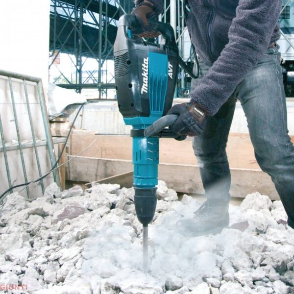 Makita Demolition Hammer For Concrete , 1510W,Impact 26 Joules, 950~1900 ipm, 12.3kg HM1214C - Image 2