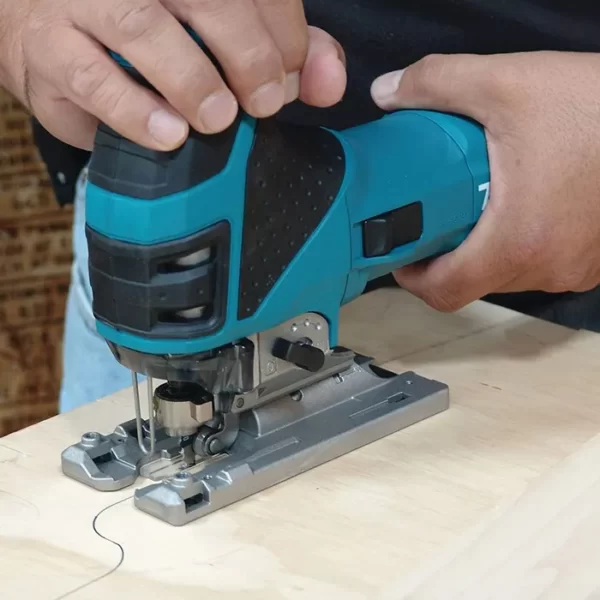 Makita Jigsaw, 720W, For Wood, Steel, Cutting Capacity 135mm, 800~2800spm, 2.5kg 4351FCT - Image 4